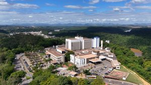 Vista aérea da Unidade I do Hospital Márcio Cunha, em Ipatinga