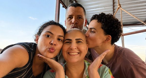 20169__FOTO-1-Marcia-com-a-familia-2